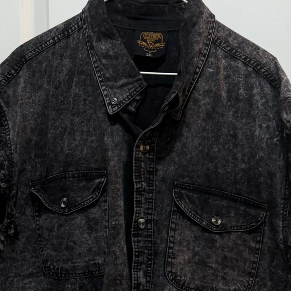 Milwaukee Leather Performance Apparel Frayed Sleeveless Button Down shirt - Picture 7 of 9